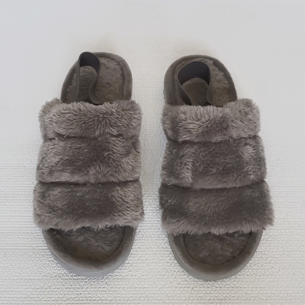 Sonoma Gray Plush Faux Fur Slippers